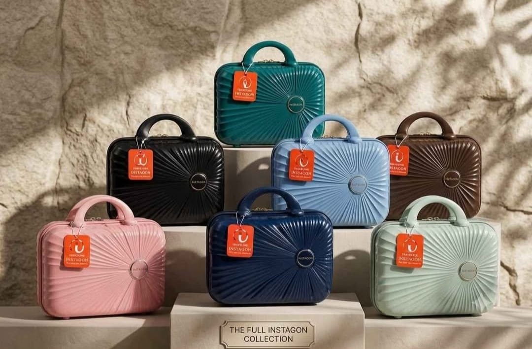 Premium Hard Shell Travel Vanity Case